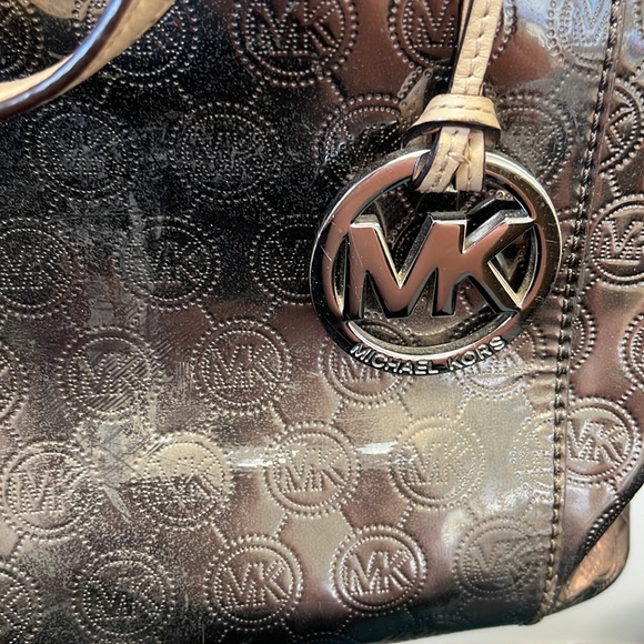 Michael Kors - Large Jet Set Tote with Wallet - Metallic - Picture 3 of 5